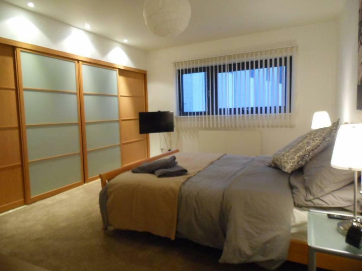 Modern 2-Bedroom Apt Near Sse Hydro And Sec Glasgow Buitenkant foto